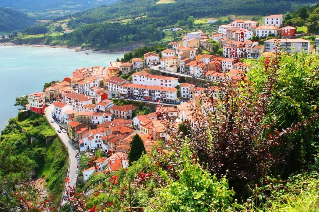 Lastres vistas del pueblo