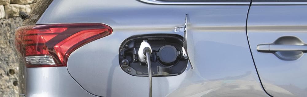 Mitsubishi-Outlander-PHEV