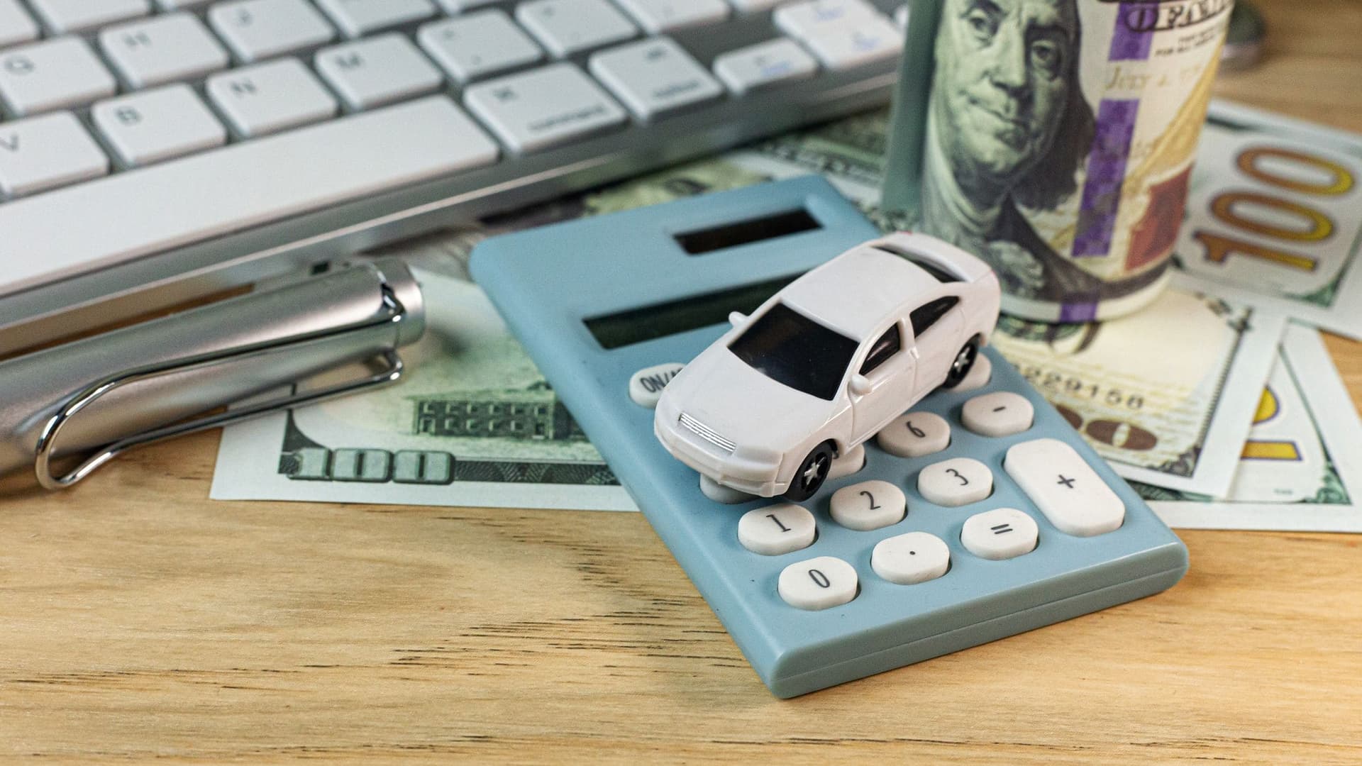 incentivos fiscales coche eléctrico